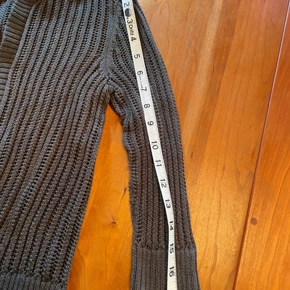 The Limited | Olive Green Cardigan 3/4 sleeves - Picture 7 of 7